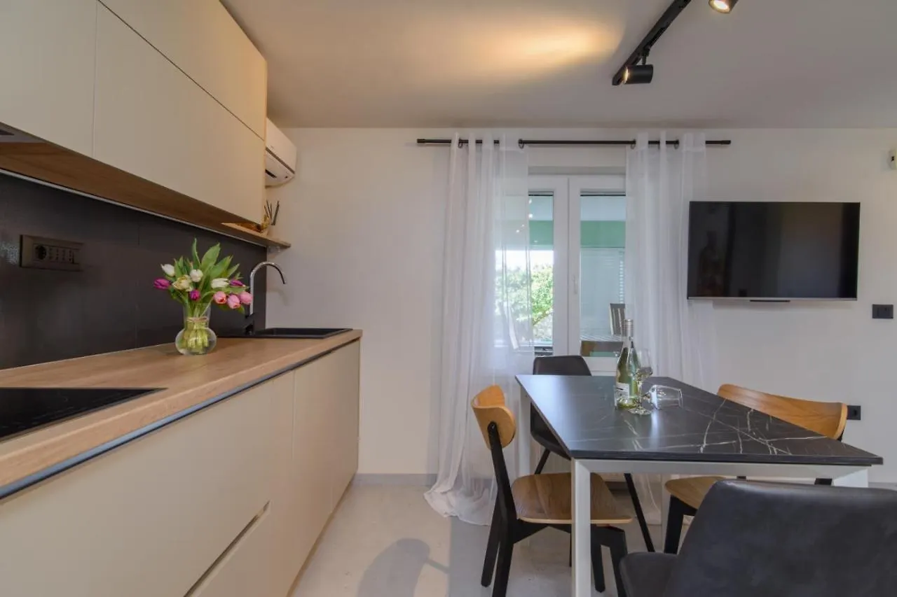 Apartment In Okrug Gornji With Pool, Terrace, Ac, Wifi, Washing Machine 3436-5 Trogir