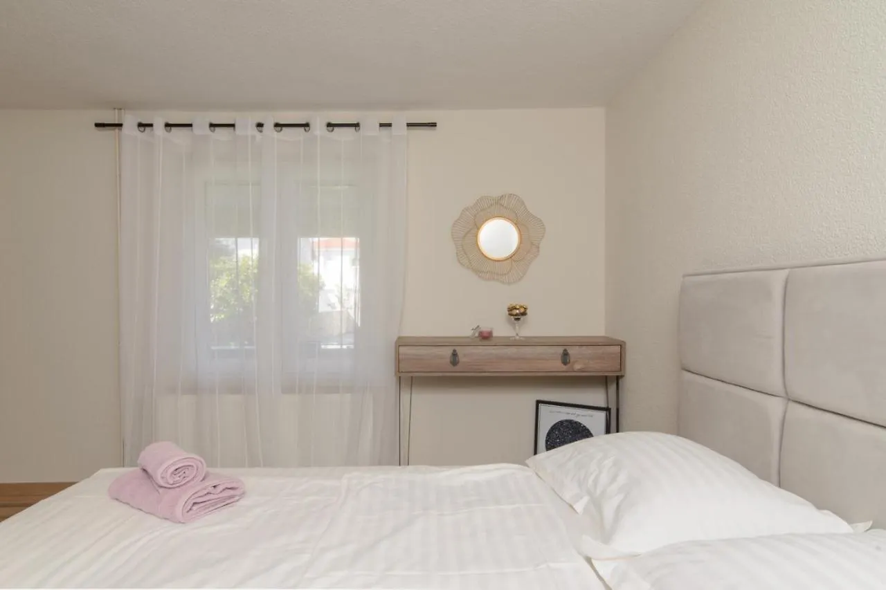 Apartment In Okrug Gornji With Pool, Terrace, Ac, Wifi, Washing Machine 3436-5 Trogir