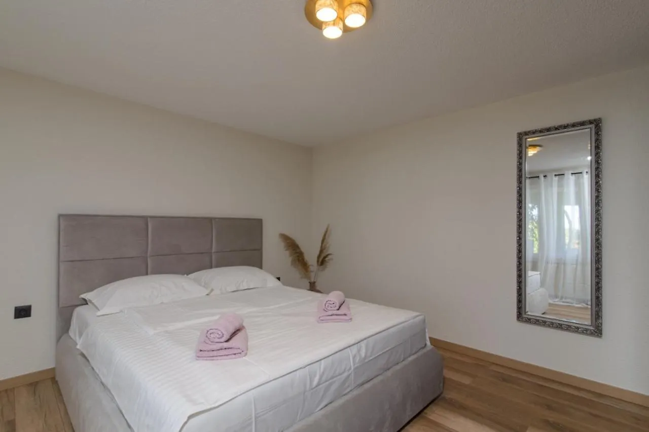 Apartment In Okrug Gornji With Pool, Terrace, Ac, Wifi, Washing Machine 3436-5 Trogir