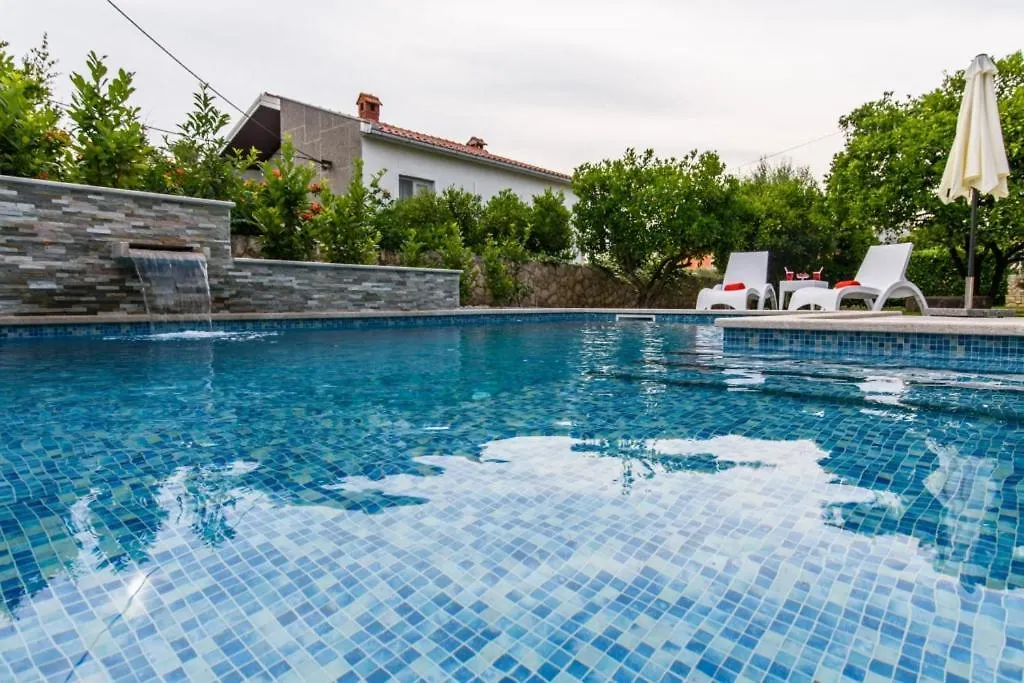 Apartment In Okrug Gornji With Pool, Terrace, Ac, Wifi, Washing Machine 3436-5 Trogir
