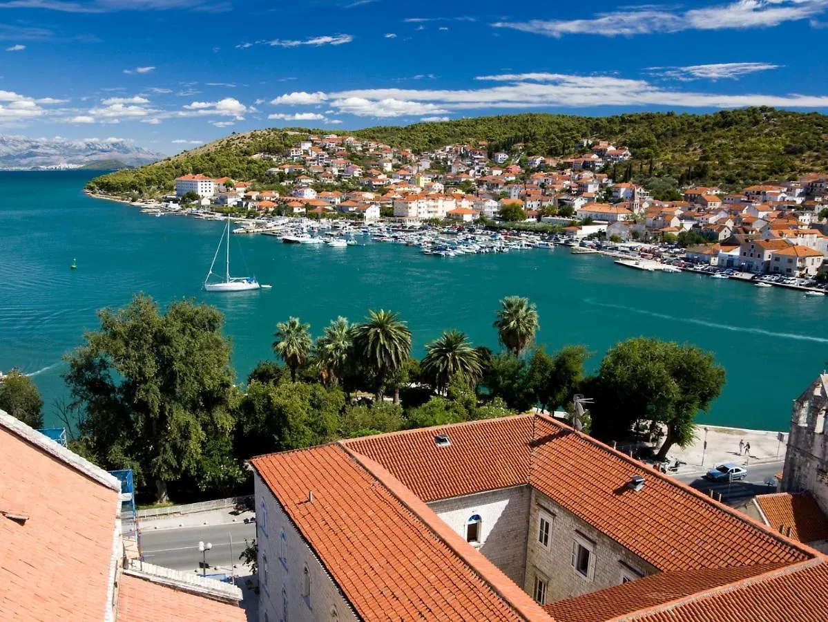 Apartment In Okrug Gornji With Pool, Terrace, Ac, Wifi, Washing Machine 3436-5 Trogir 0*,